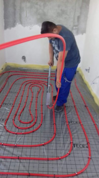 Instalații sanitare și termice , instalator, încălzire pardoseala